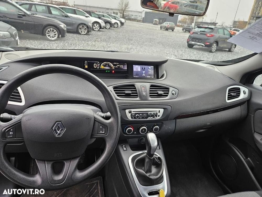 Renault Scenic - 6