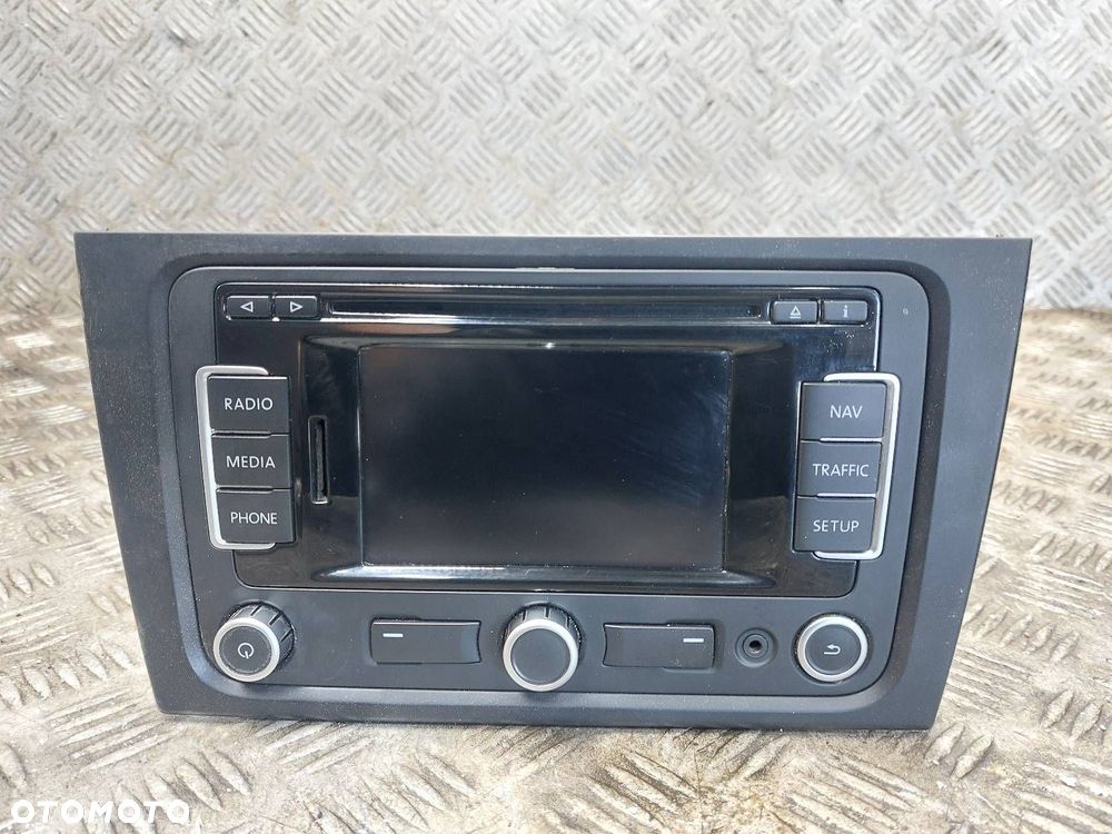 RADIO ODTWARZACZ + RAMKA VOLKSWAGEN GOLF VI 3C0035270 - 1