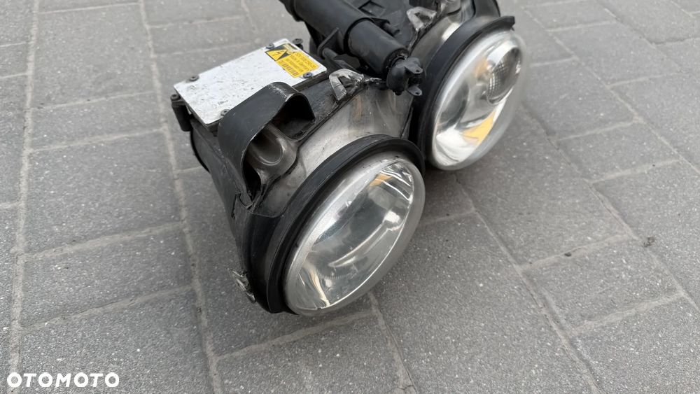 Lampa XENON JAGUAR X-TYPE X400 REFLEKTOR PRAWY 1X43-13W029-FJ HELLA Xtype x400 prawa 5dv008290 - 13