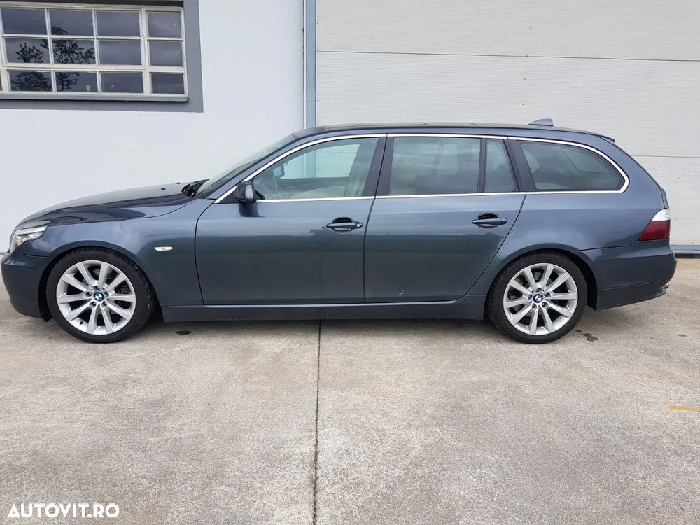 BMW Seria 5 530d Touring Sport-Aut. - 1