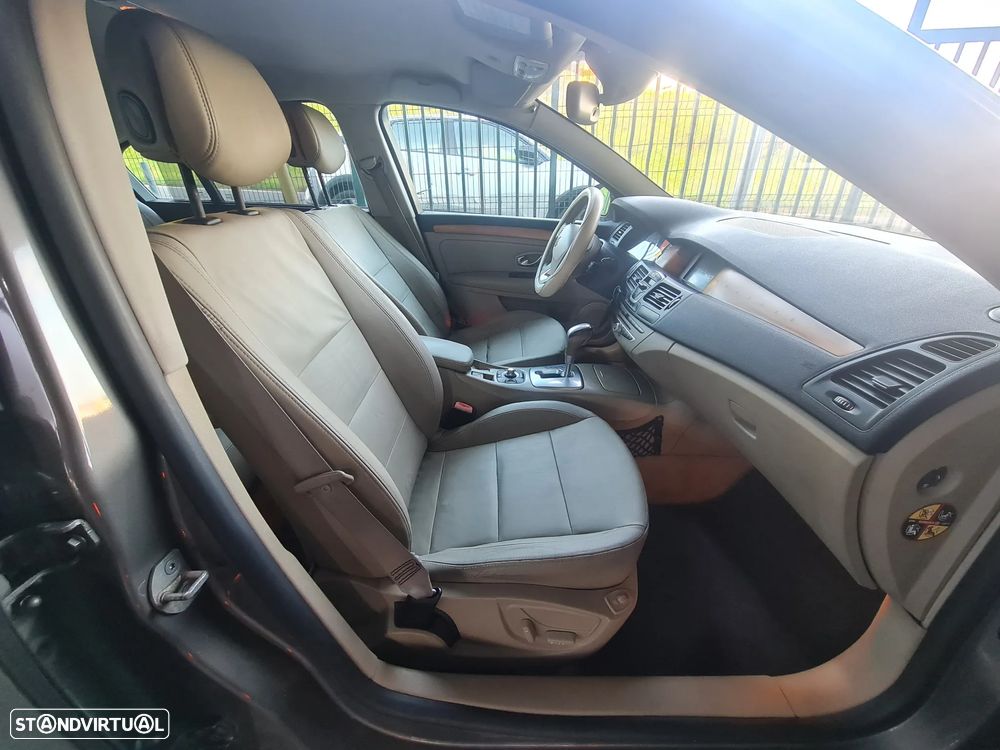 Renault Laguna 2.0 dCi Initiale Aut. - 11