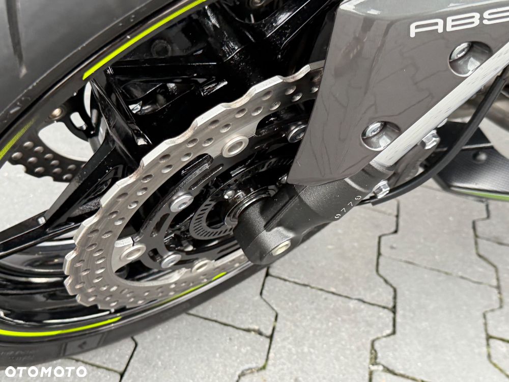 Kawasaki Z 900 - 37