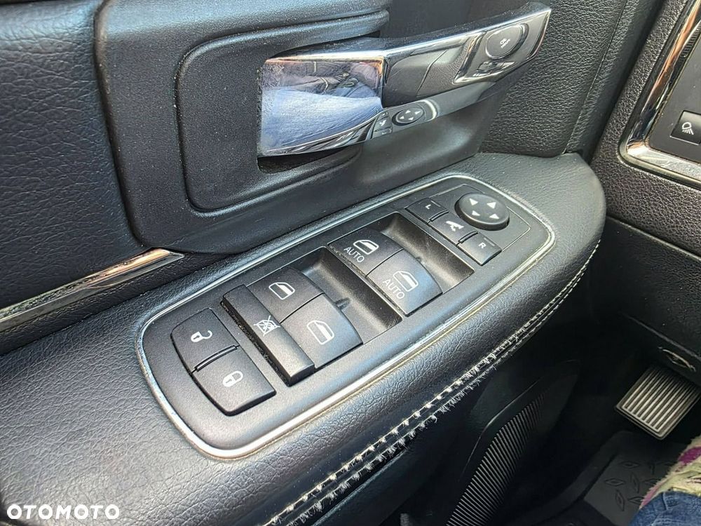 RAM 1500 Crew Cab Laramie - 10