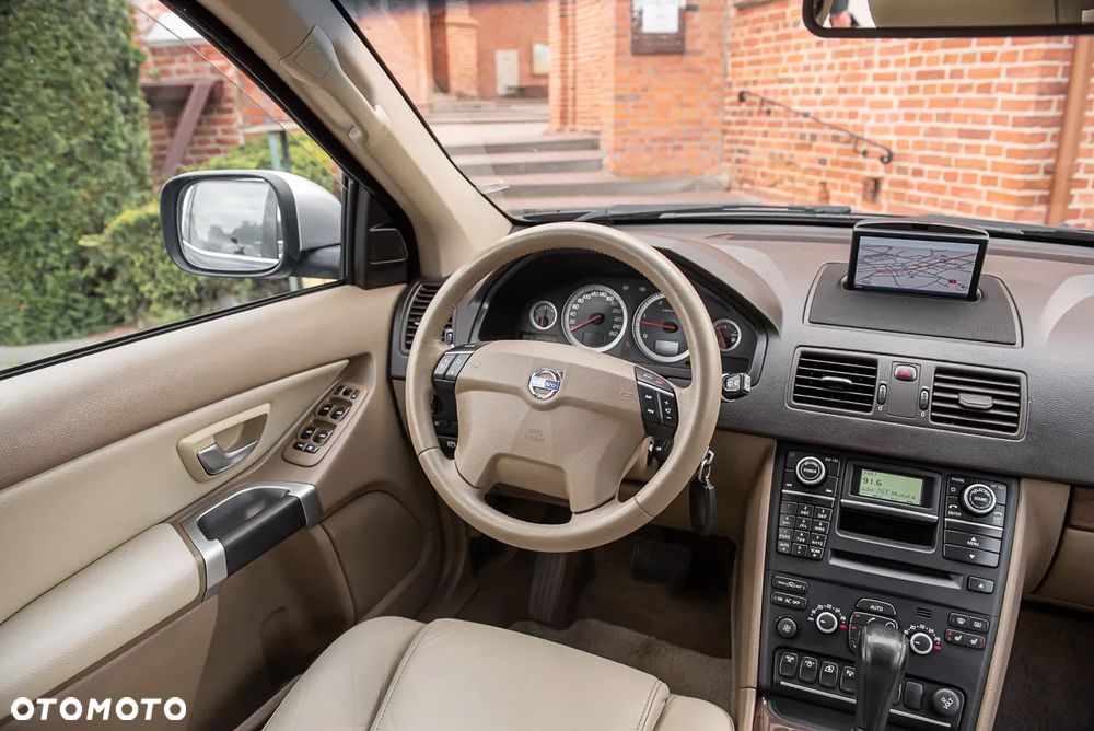 Volvo XC 90 D5 AWD Executive - 24