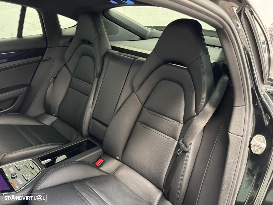 Porsche Panamera 4 E-Hybrid Executive - 43