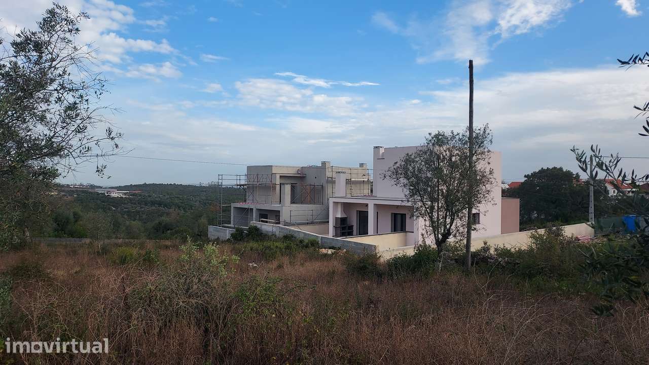 Moradia T3 nova com 3 casas de banho em Fátima - Grande imagem: 2/18