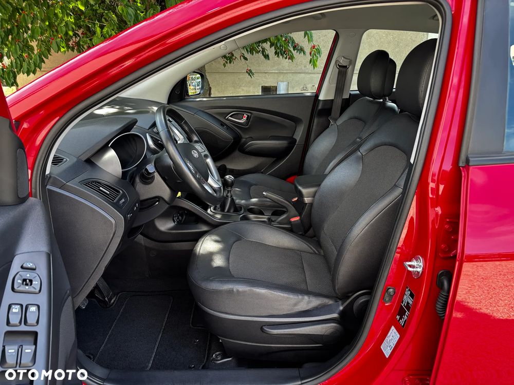 Hyundai ix35 1.6 2WD Fifa World Cup Edition - 10
