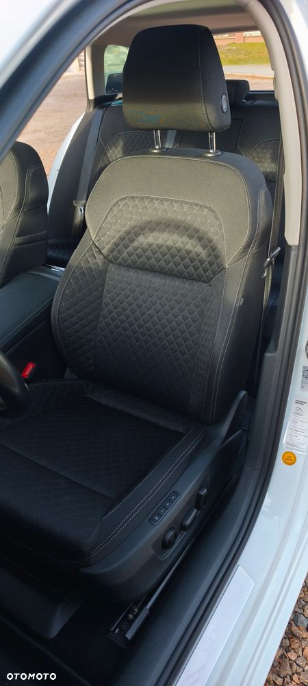 Skoda Superb 2.0 TDI Style DSG - 23