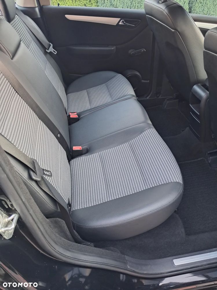 Mercedes-Benz Klasa B 180 CDI - 9