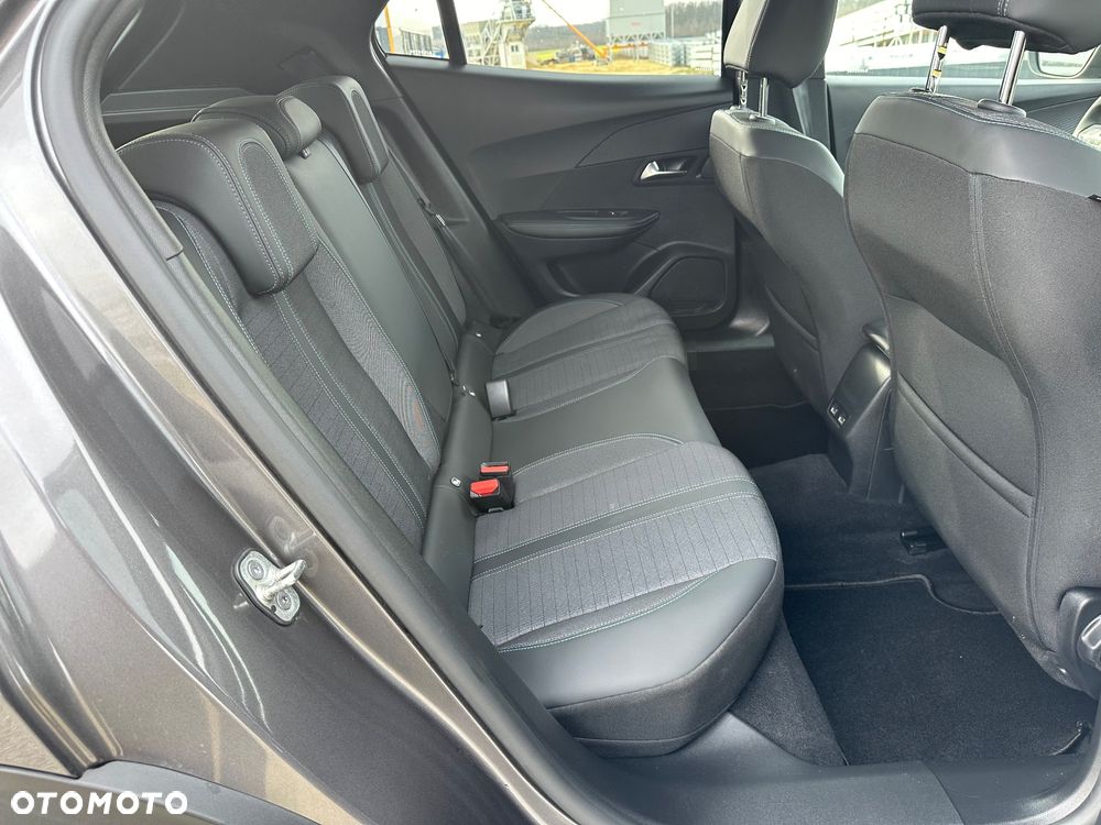 Peugeot 2008 PureTech 130 EAT8 Allure Pack - 29