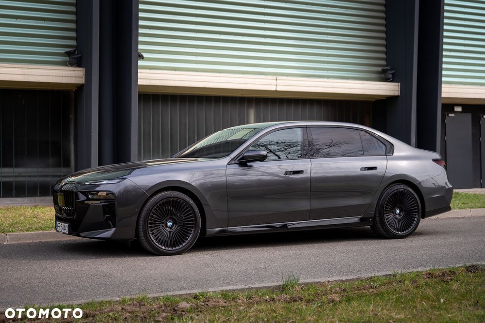 BMW Seria 7 740d xDrive mHEV Nero Lusso Edition sport - 11