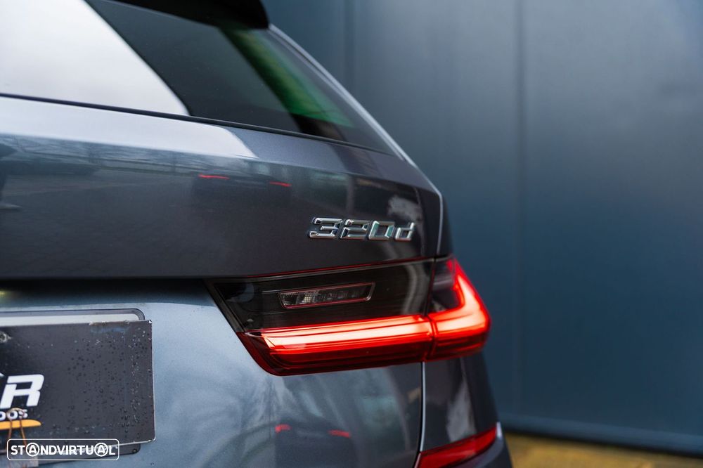 BMW 320 d xDrive Pack M Auto - 33