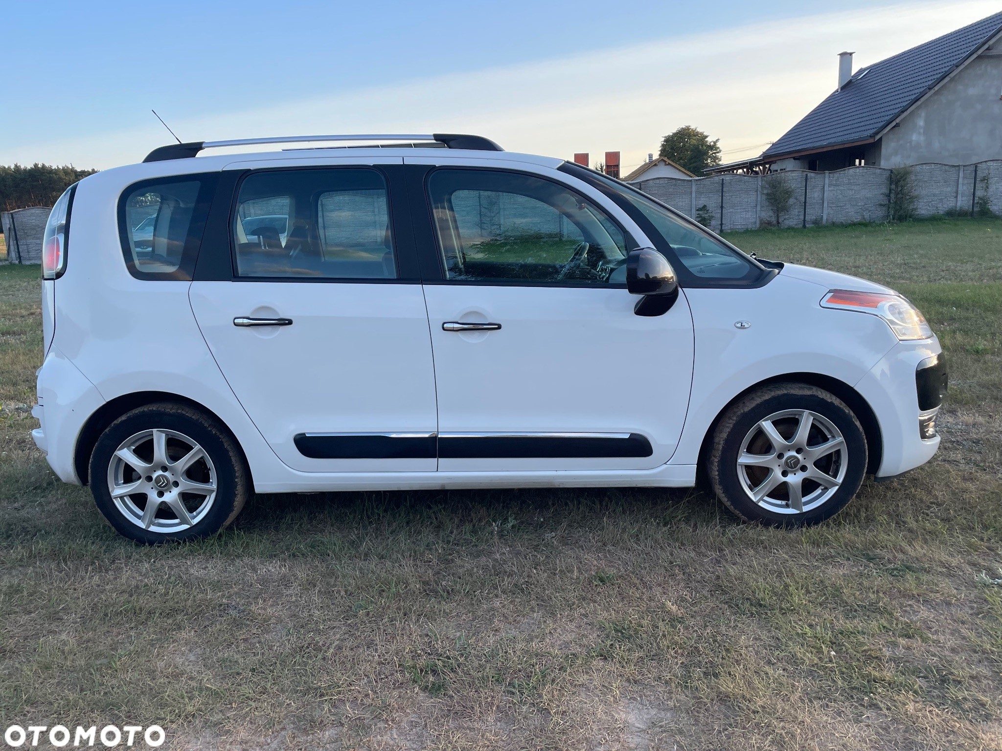Citroën C3 Picasso 1.6i Exclusive - 4