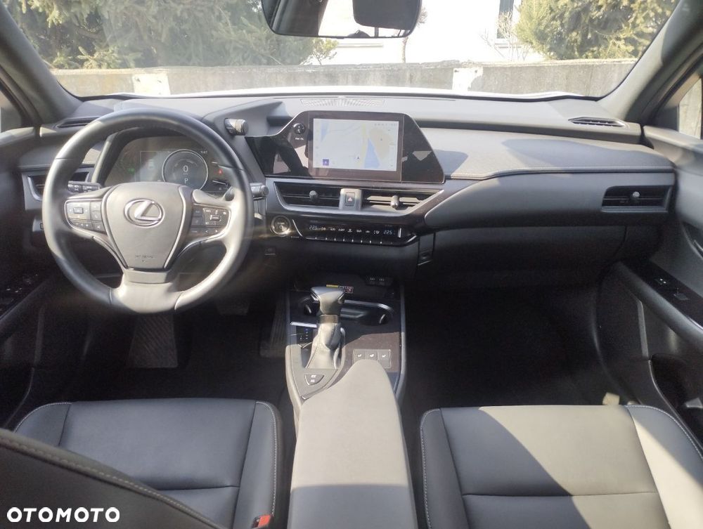 Lexus UX 250h GPF F Sport Design 2WD - 2