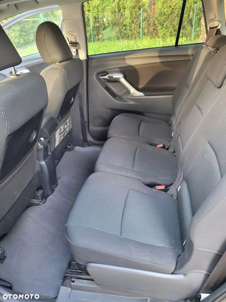 Toyota Verso 1.8 Premium MS - 10
