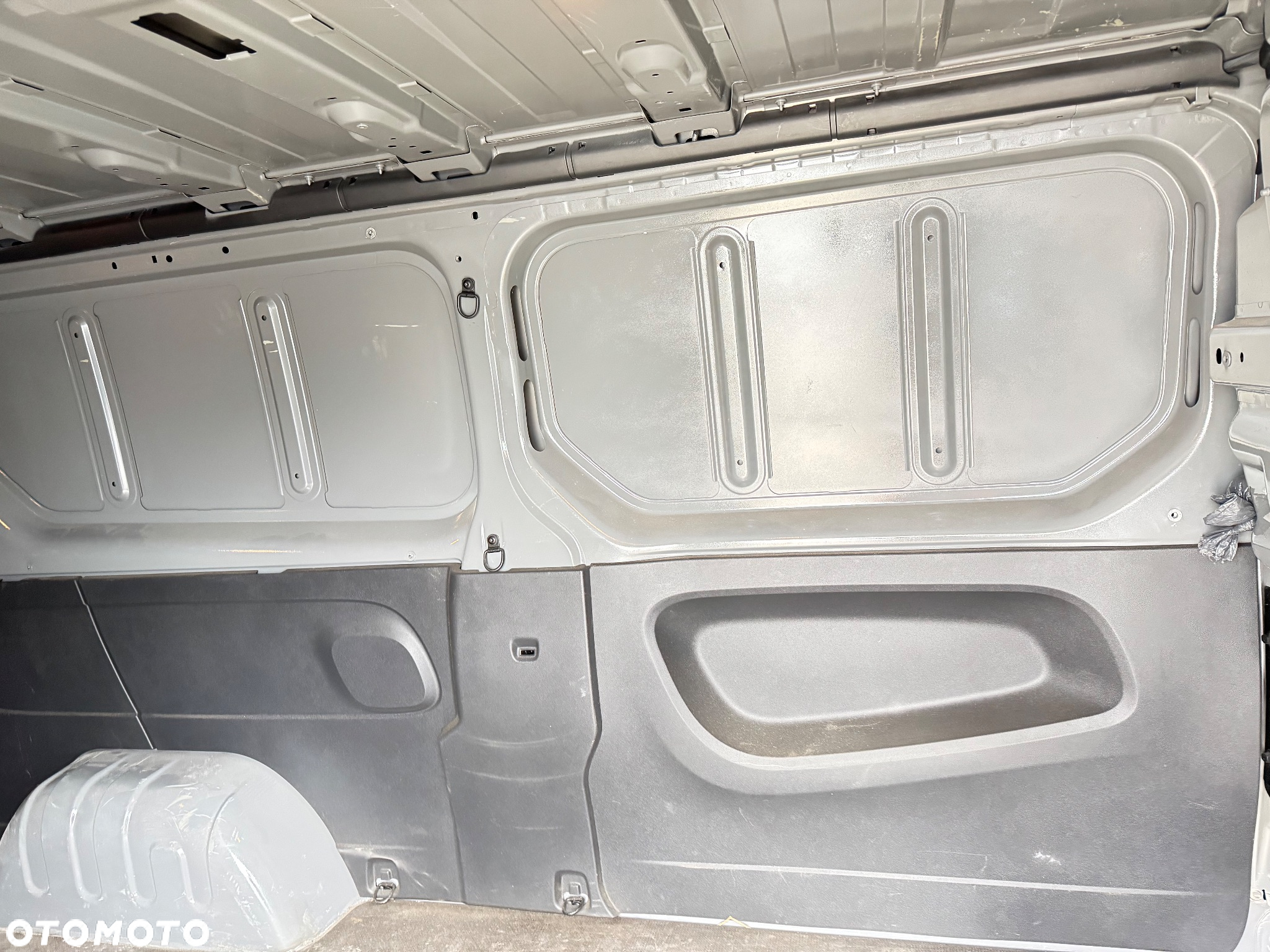 Renault Trafic - 12