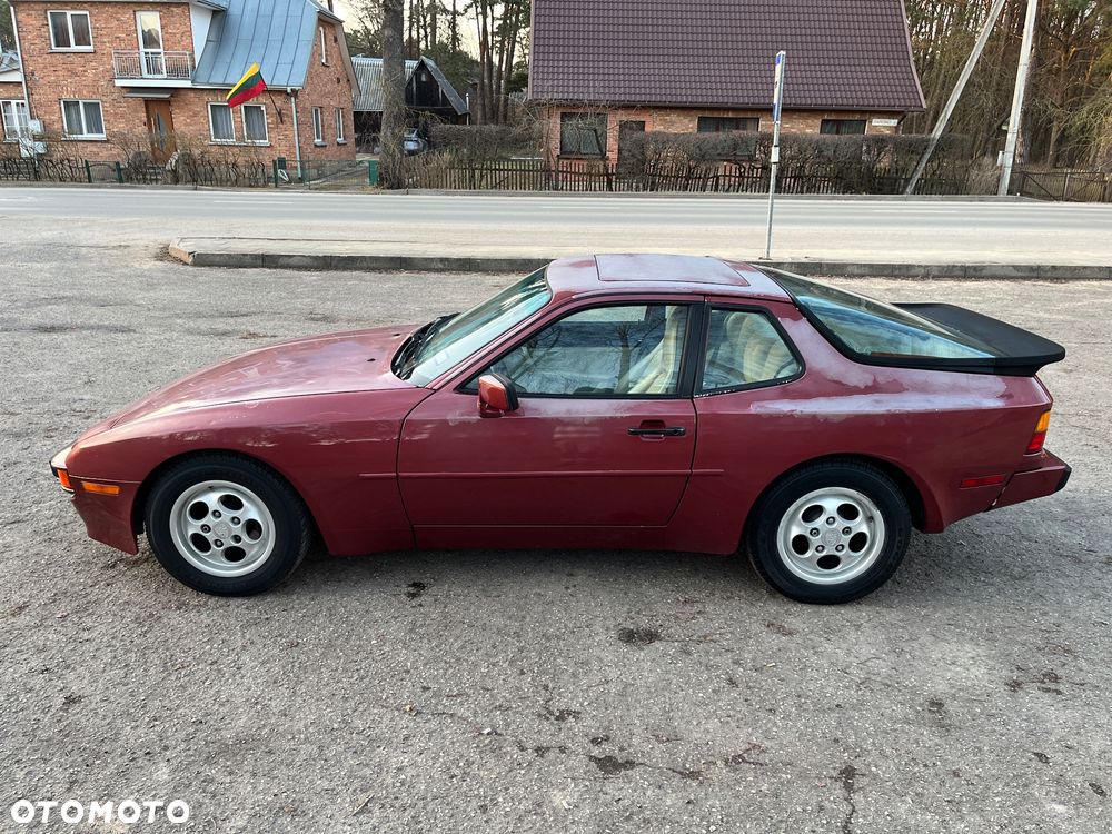 Porsche 944 - 4