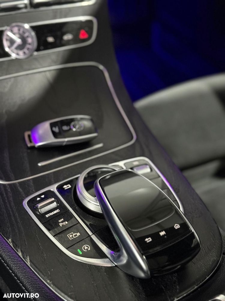 Mercedes-Benz E 220 d 4MATIC 9G-TRONIC AMG Line - 17