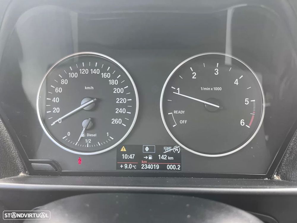 BMW 116 d Sport Line - 32