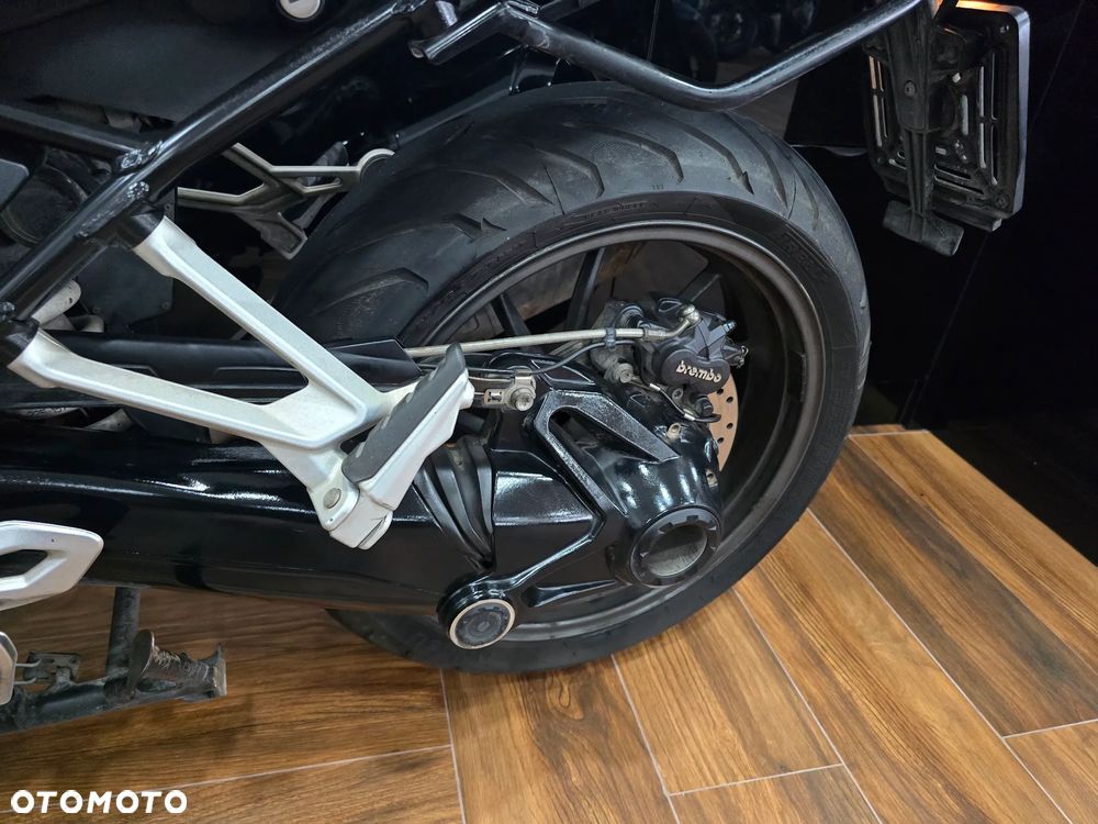 BMW R - 27