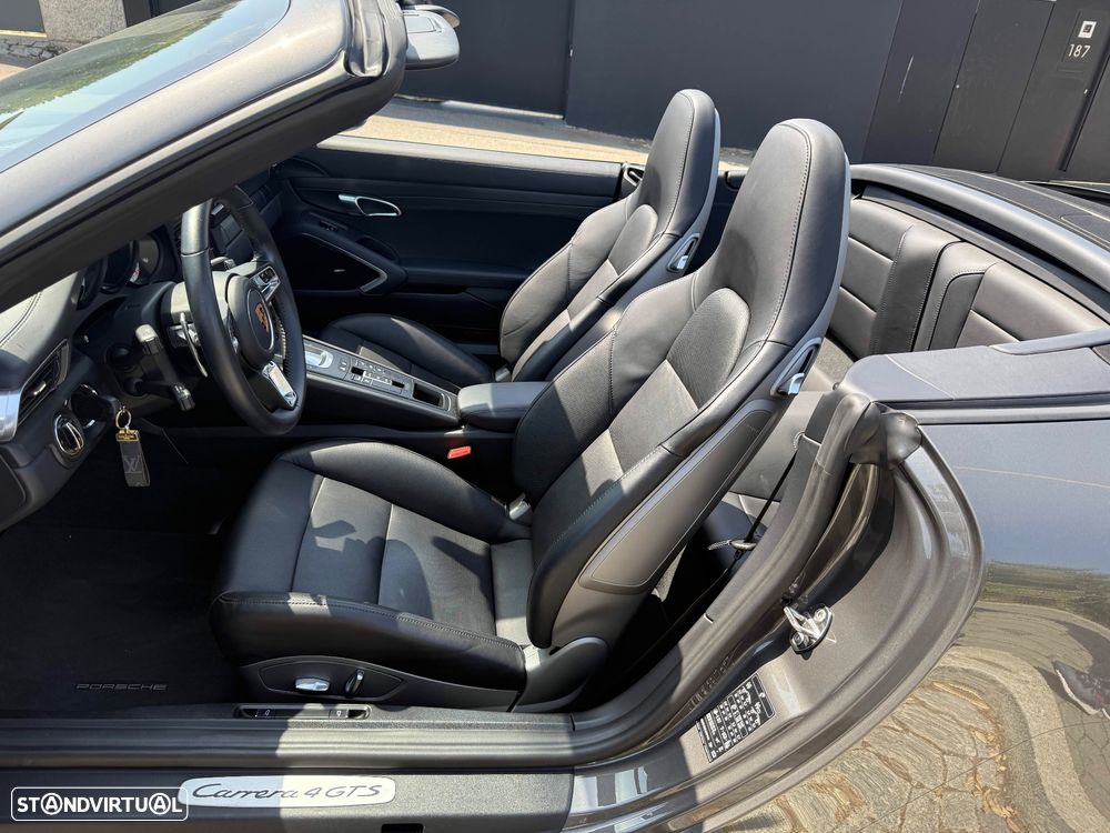 Porsche 911 (991) Carrera 4 GTS PDK - 14