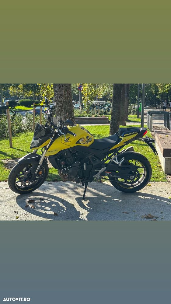 Honda CB 750 Hornet - 2