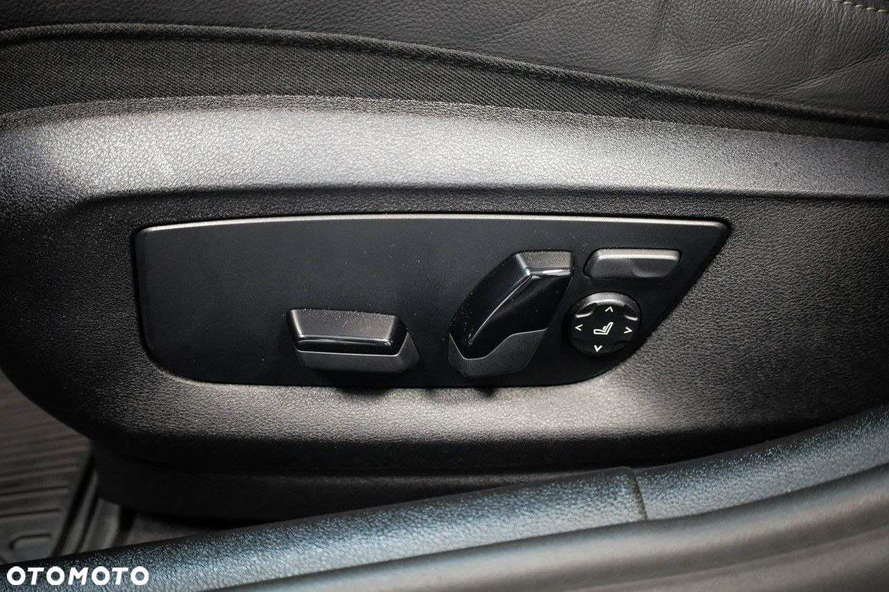 BMW Seria 5 - 17