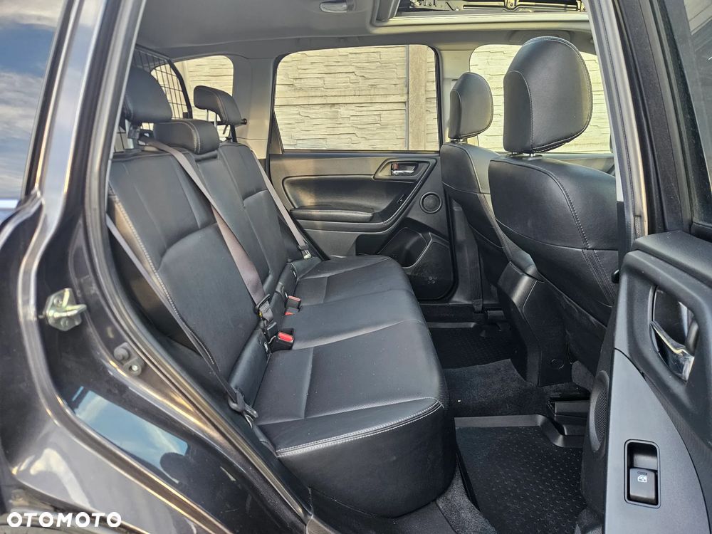 Subaru Forester 2.0D Sport - 19