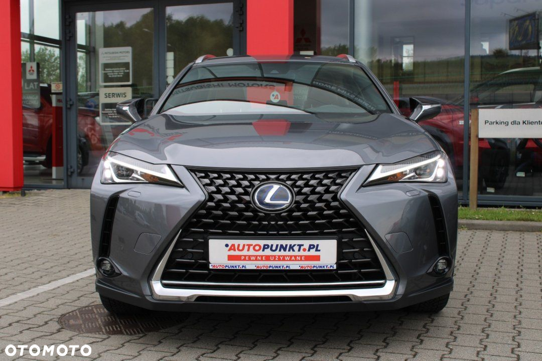Lexus UX - 3