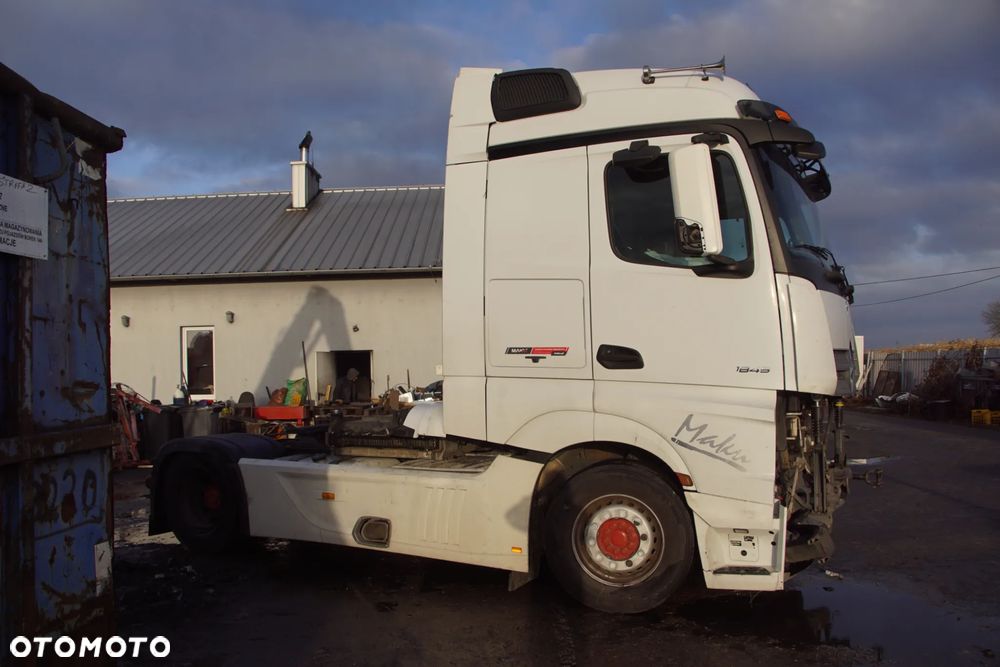 Auto na części - Mercedes Actros MP4 1845 12.8 450 KM OM471LA 471900 G211-12KL 715352 9147 2014R Silnik Skrzynia Drzwi Lusterko Szyba Klamka Siodło Deska Kokpit Sterownik Moduł Czujnik Licznik Kierownica Panel - 4