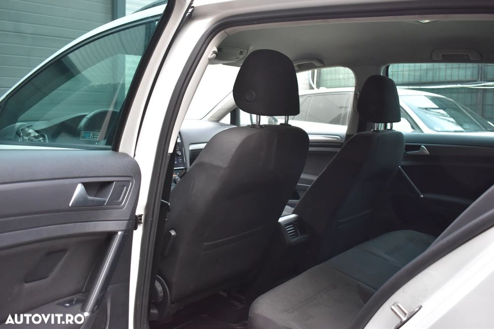 Volkswagen Golf 1.6 TDI BlueMotion Technology Trendline - 8