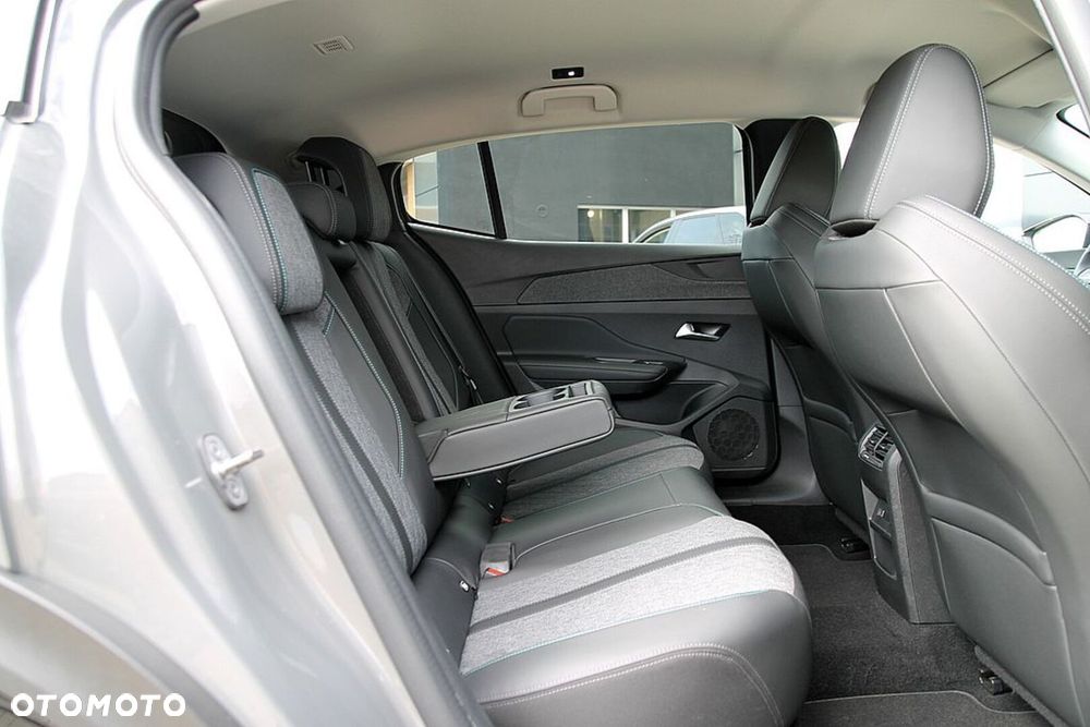 Peugeot 408 1.2 PureTech Allure S&S EAT8 - 30