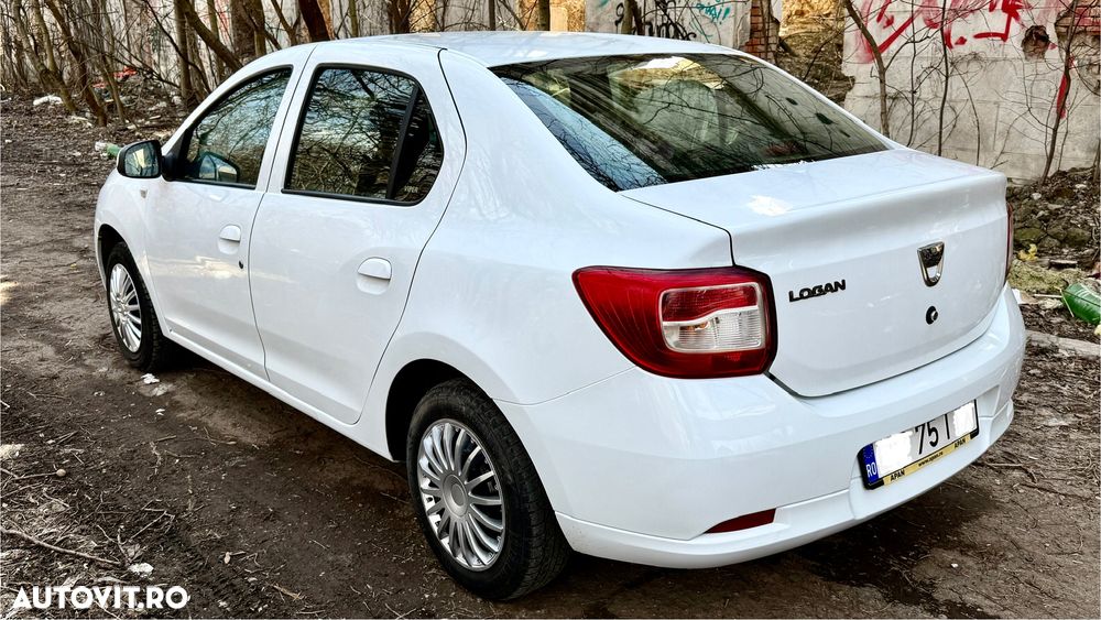 Dacia Logan 1.2 16V Laureate - 3