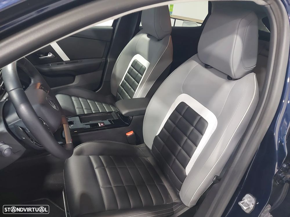 Citroën C4 X 1.2 PureTech Max EAT8 - 10
