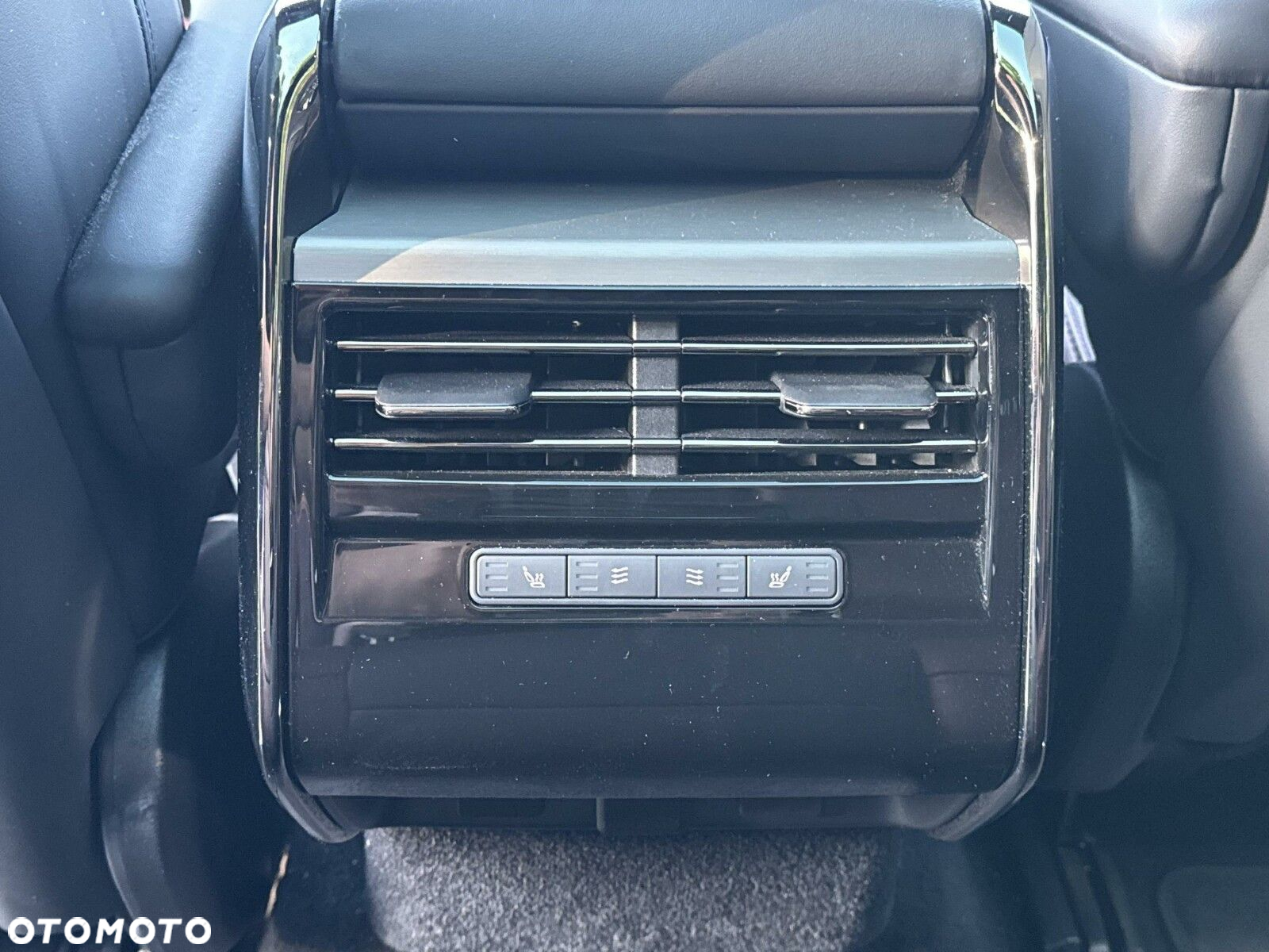 Land Rover Range Rover Sport - 21