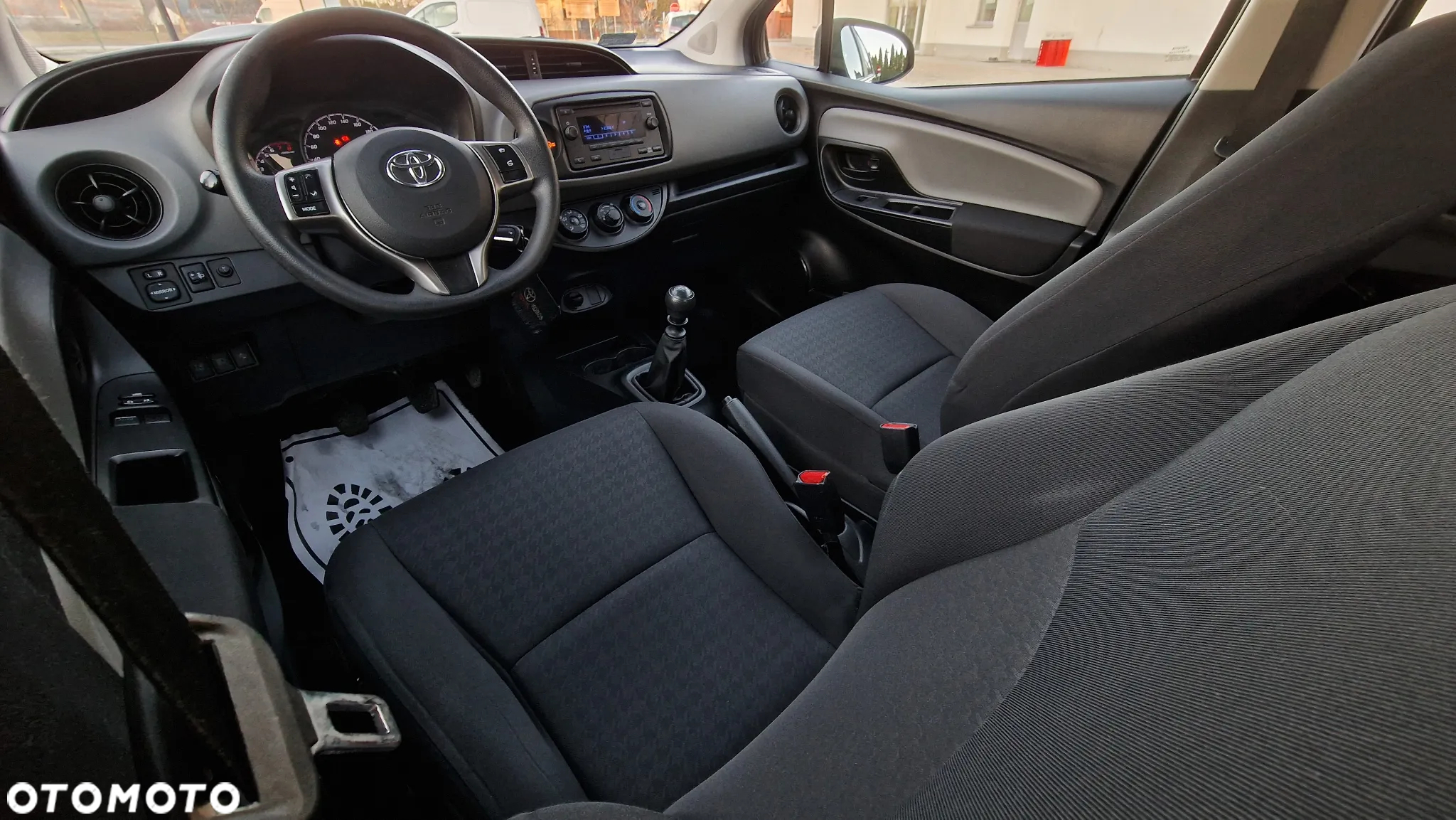 Toyota Yaris 1.5 Active - 23