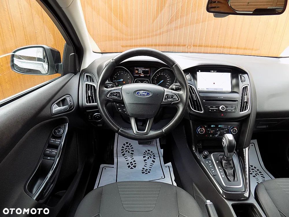 Ford Focus 1.0 EcoBoost Titanium ASS PowerShift - 14