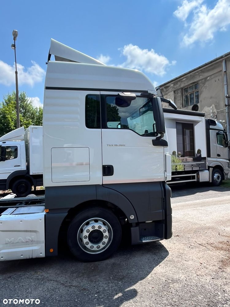 MAN TGX 18.360 LL-U RAMA BDF | MEGA | JUMBO | - 4