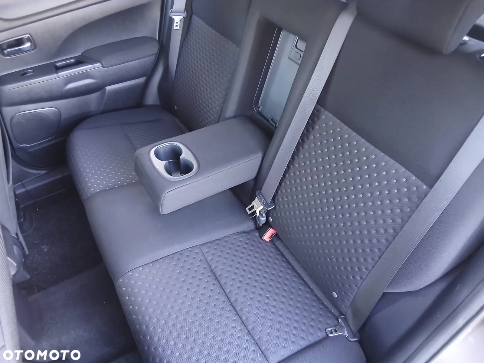 Mitsubishi ASX 1.6 2WD Diamant Edition - 31
