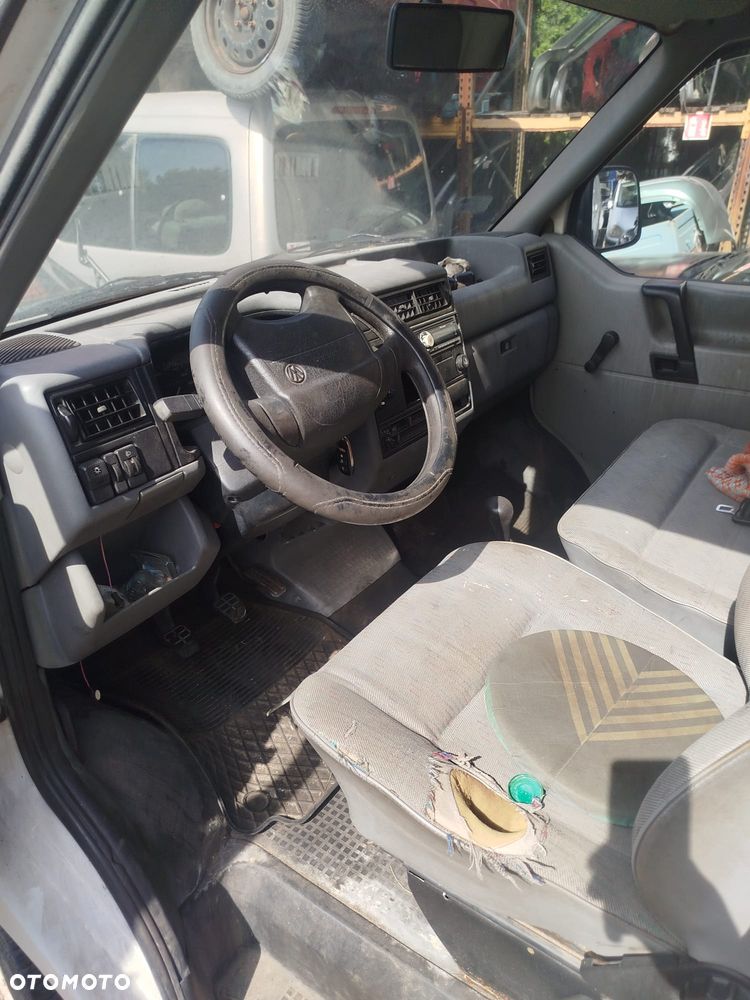 Volkswagen T4 na części. - 5