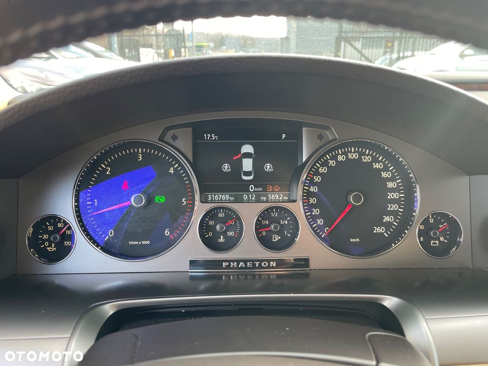 Volkswagen Phaeton 3.0 V6 TDI DPF 4MOTION Automatik (4 Sitzer) - 12