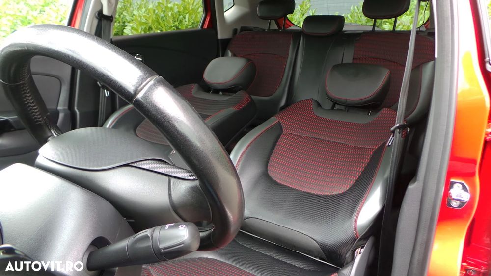 Renault Captur TCe 120 EDC Helly Hansen - 13