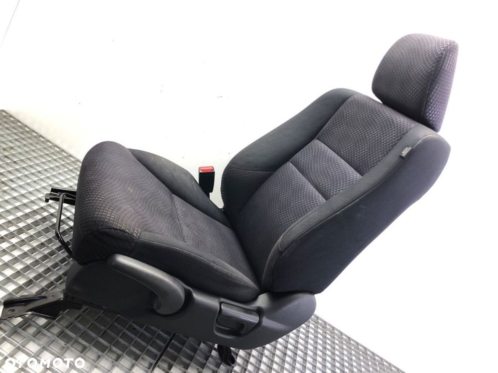FOTEL LEWY PRZÓD - 300.00 PLN - HONDA CITY V sedan (GM2, GM3) 2008 - 2022 1.4 i-V TEC 73 kW [99 KM] - 5