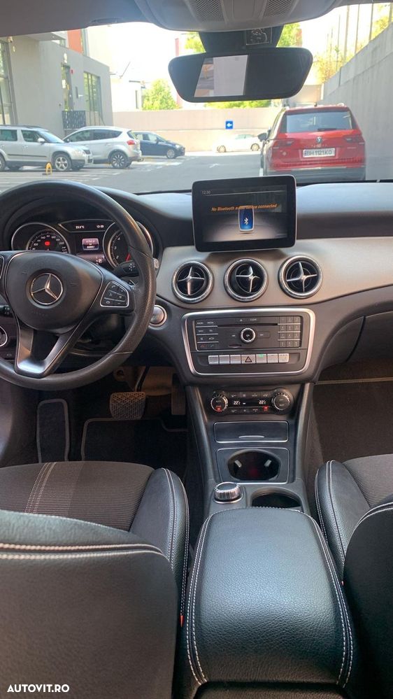 Mercedes-Benz CLA - 12