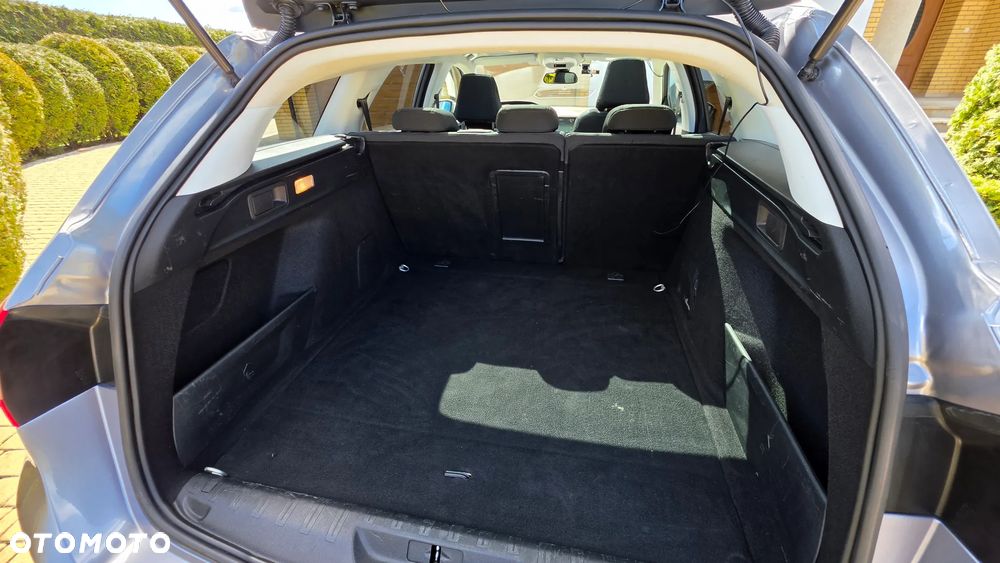 Peugeot 308 1.5 BlueHDi Allure S&S - 8