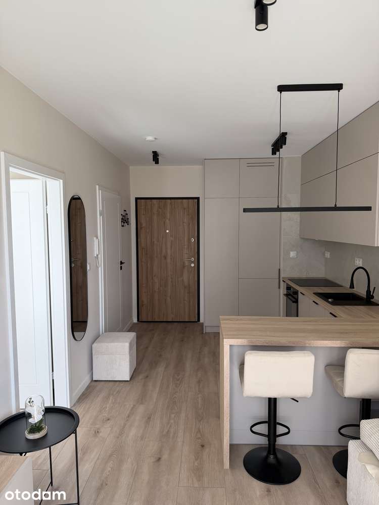 Nowy apartament, 2 pokoje, metro, garaż, bezpośrednio