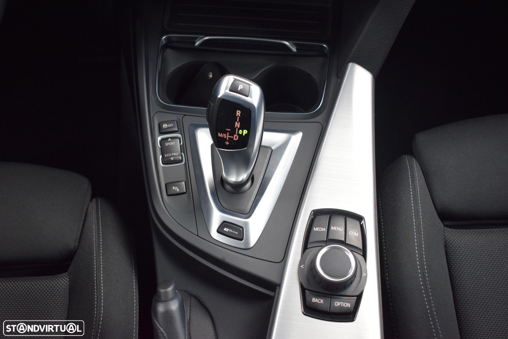 BMW 330 e iPerformance - 41