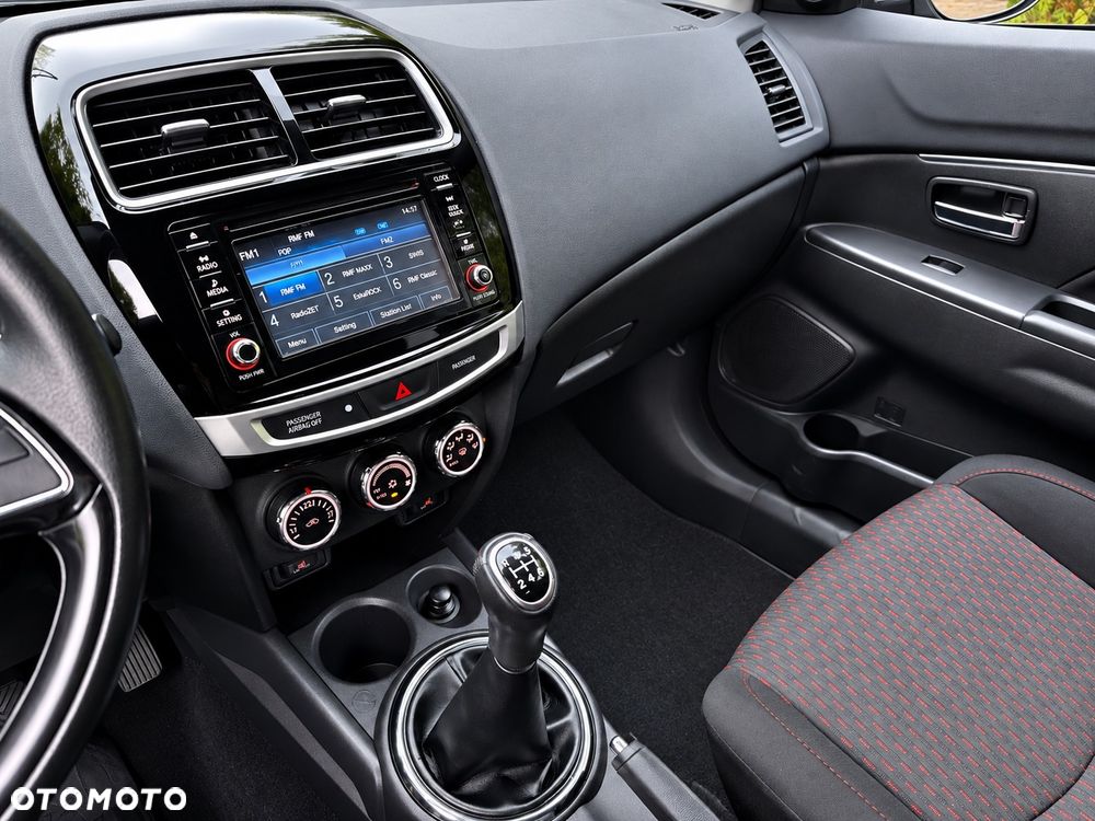 Mitsubishi ASX - 9