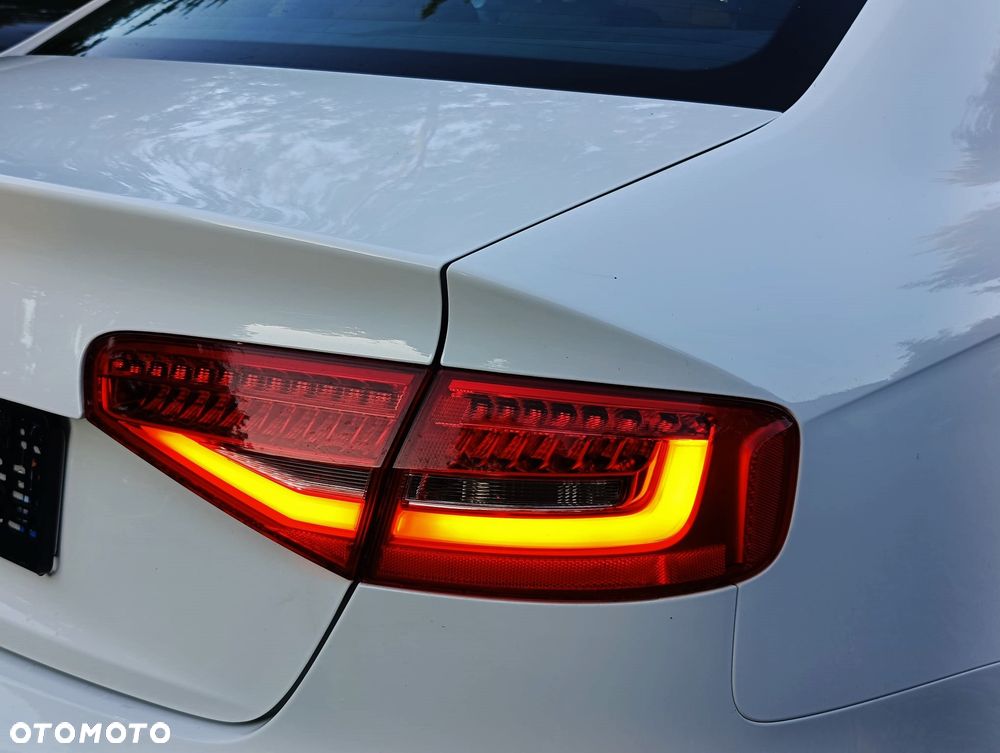 Audi A4 Limousine 2.0 TDI DPF Ambition - 14