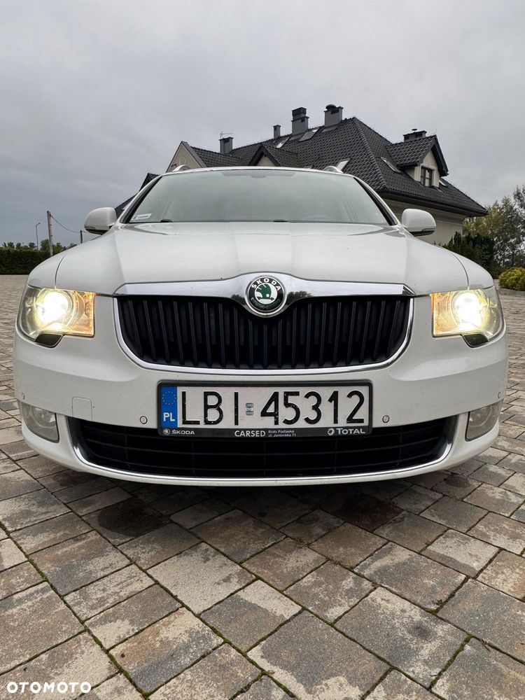 Skoda Superb 2.0 TDI DSG Elegance - 1